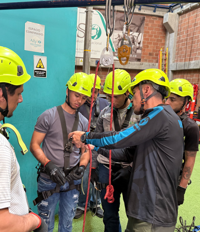 certificacion-operadores-en-altura-medellin